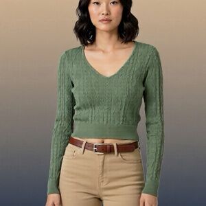 NWT Paelyn Green V-Neck Cable Knit Sweater